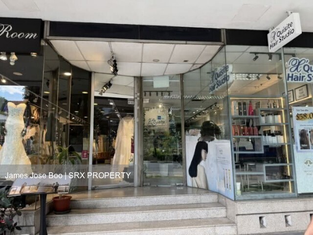 North Bridge Centre (D7), Retail #597364101